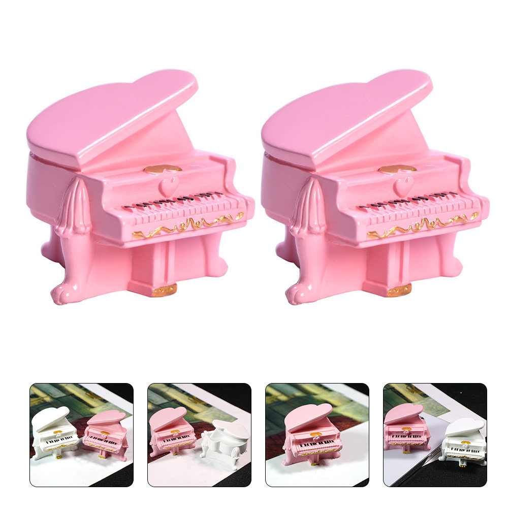 Musical Instrument Photo - قطعتان من بيانو صغير من الراتنج،